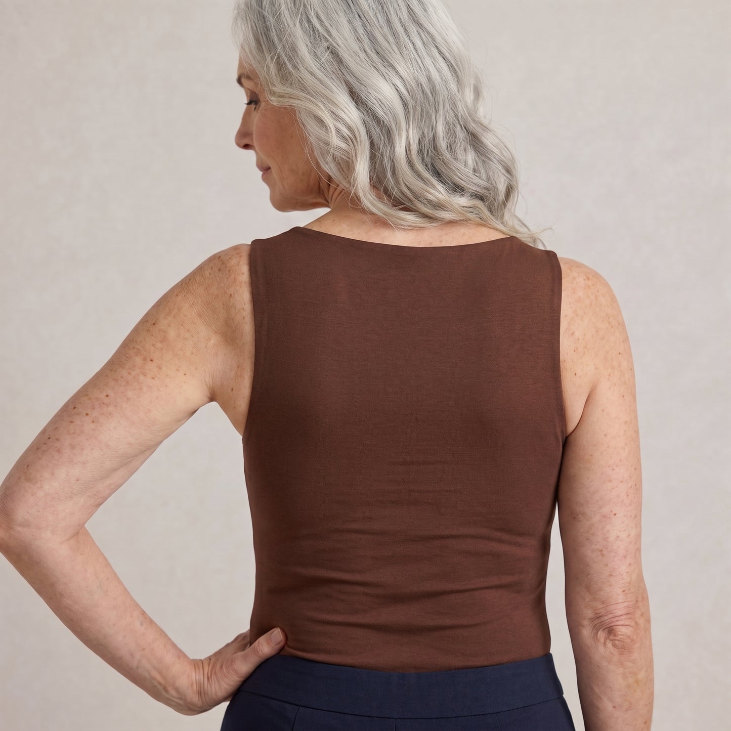 Débardeur sculptant Omnly avec soutien-gorge intégré